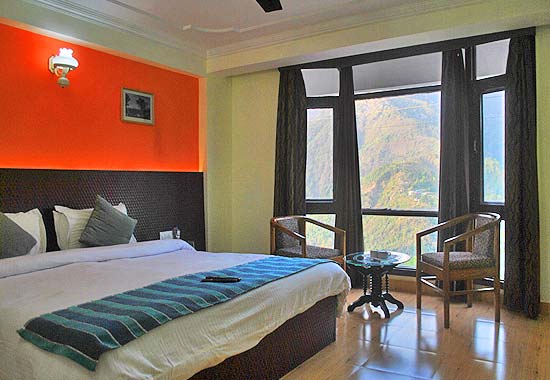 deluxe rooms in naddi dharamshala