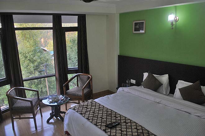 deluxe rooms in naddi dharamshala